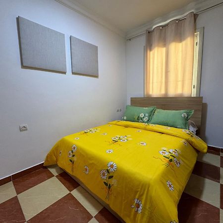 Joli Appart Avec Terrasse Au Centre Ville Тетуан Экстерьер фото